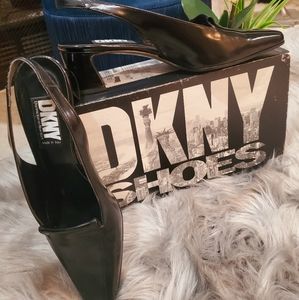 ⭐DKNY  Black Polished Calf Leather Slingbacks